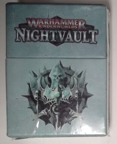 Nightvault: Deckbox : 110-39